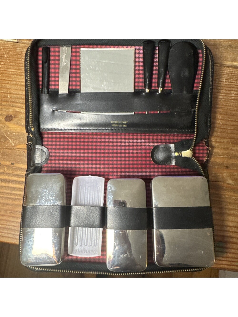 Vintage grooming travel set